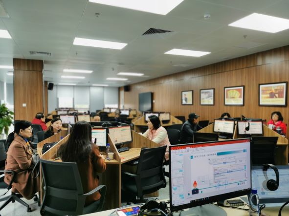 北语言室成员接受SDLTrados技术培训